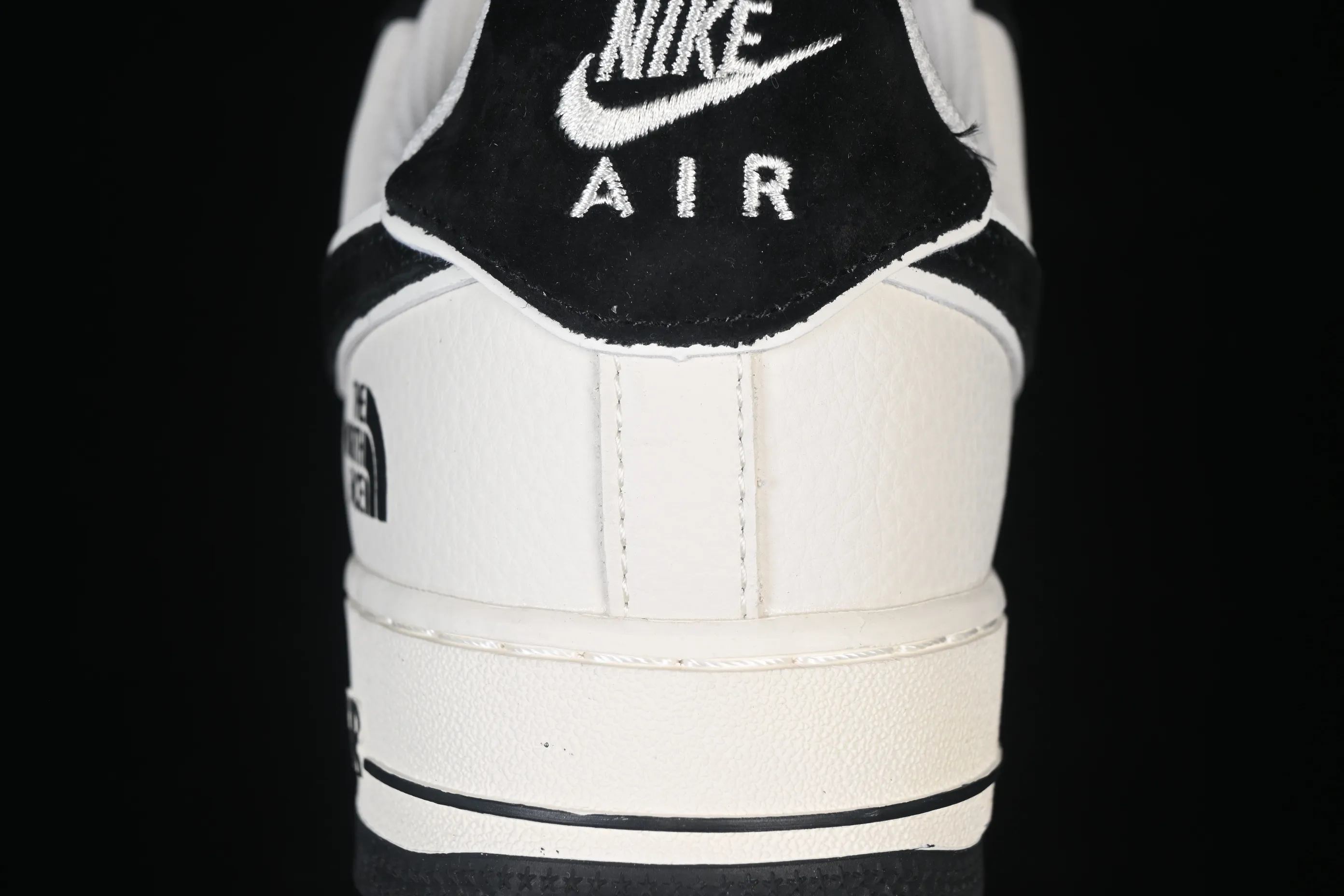 All categories Nk Air Force 1 Air Force series Nk Air Force 1 Low Air Force low top Nike Air Force 1'07 Low North Face joint classic black Air Force 1 low top casual sneakers DD1982-332